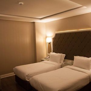 Familie Kamer met Twee Aparte Bedden